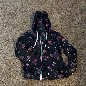 Scrub top coat. Windbreaker.